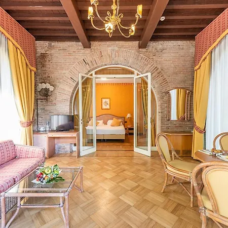 Hotel Park Ariston 4*