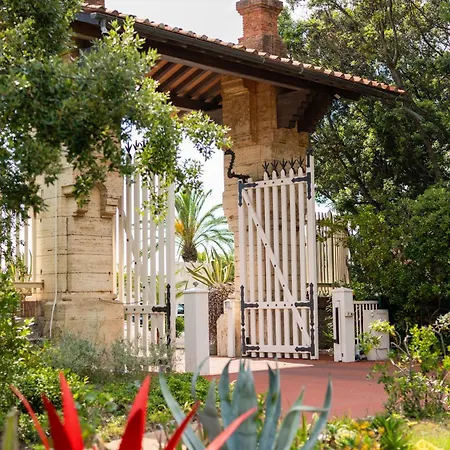 酒店 阿里斯顿别墅公园酒店 4*