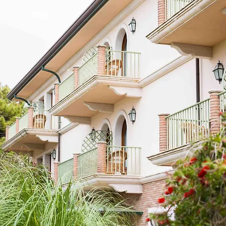 Hotel Park Ariston 4*