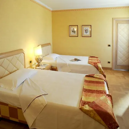 Park Ariston 4*